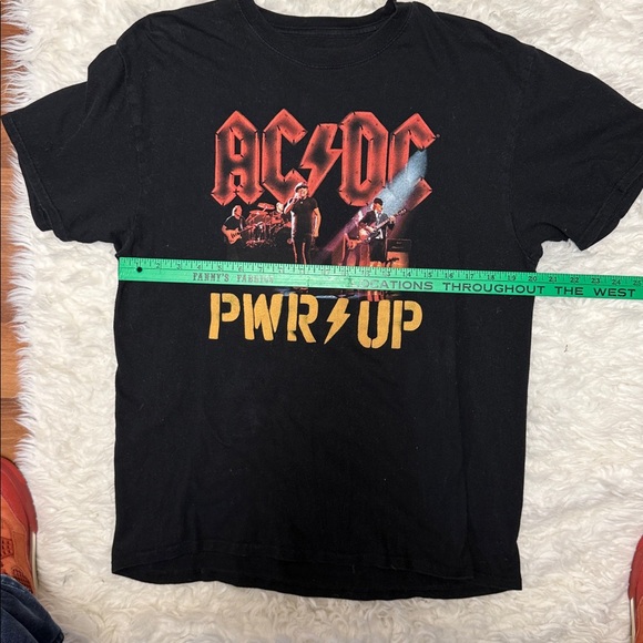 AC⚡️DC Official Band Merch Tee - Picture 3 of 5